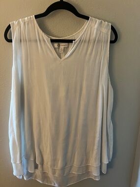 Croft & Barrow Cream Sleeveless Layered V-Neck Camisole